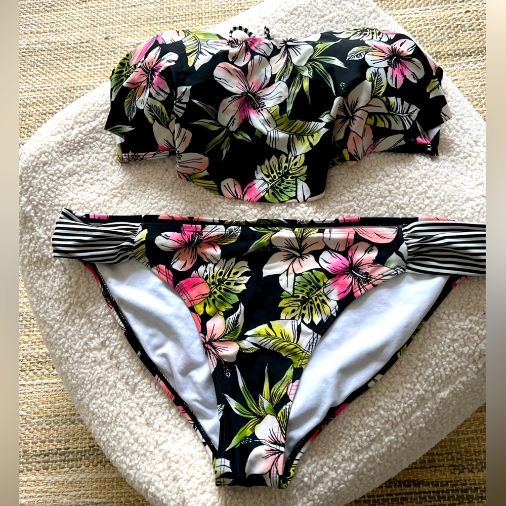 Two piece floral bathing suit set